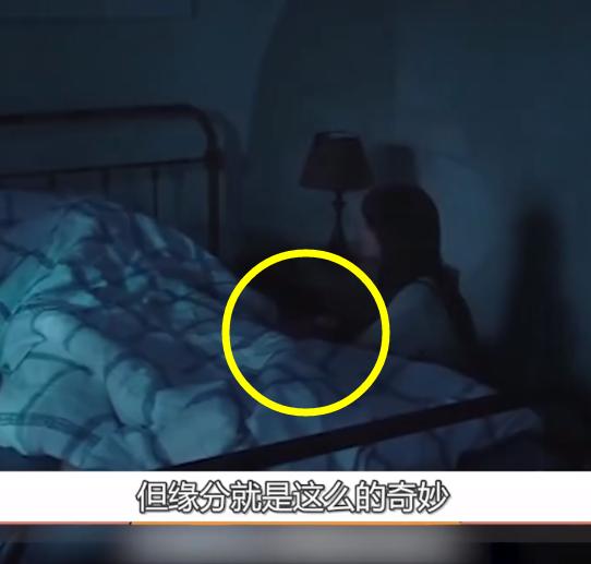 以家人之名：回国半年，凌霄酒后对李尖尖告白，回房还要拉着妹妹