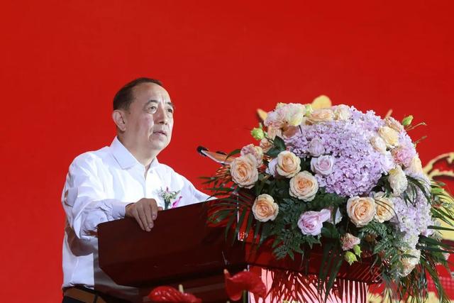 “匠心引领 筑梦东方” ——中国东方教育上市周年庆典暨“职教蓝皮书”发布仪式圆满结束