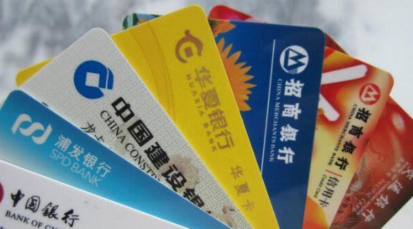 老公說：「婚後我們的工資卡統一交給我媽保管，她才是一家之主」