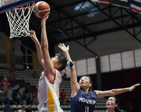 中国女篮夺亚运会小组赛3连胜，110-36狂胜蒙古女篮