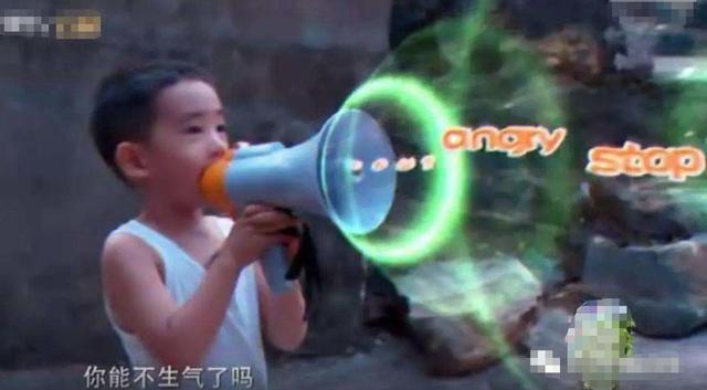 应采儿晒Jasper作业，童言童语被围观，Jasper小小