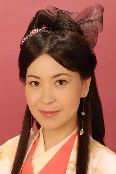前TVB花旦蘇玉華與男友注冊結(jié)婚，結(jié)束24年長跑，曾說不需要結(jié)婚