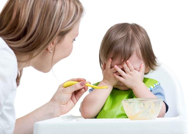 "我沒有食慾"！ 當孩子出現這3種症狀，說明他們產生了積食