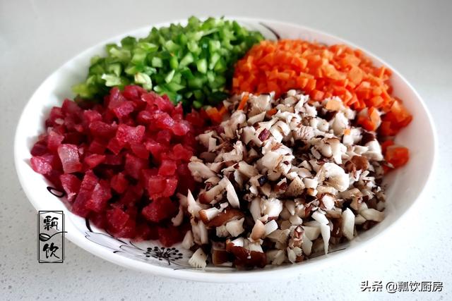 饺子皮与糯米的美味吃搭，不做饺子不吃糕，简单一蒸，家人抢着吃