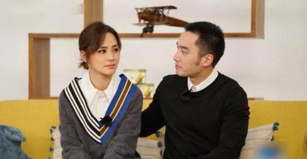 赖弘国删除和阿娇有关的微博并取关，女方依旧关注对方