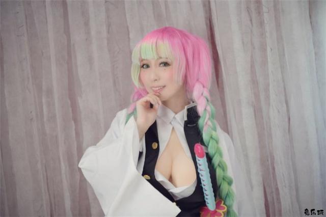 暗黑战士跨界而来！波多野结衣·上原亚衣·佳苗琉花cosplay鬼灭之刃！