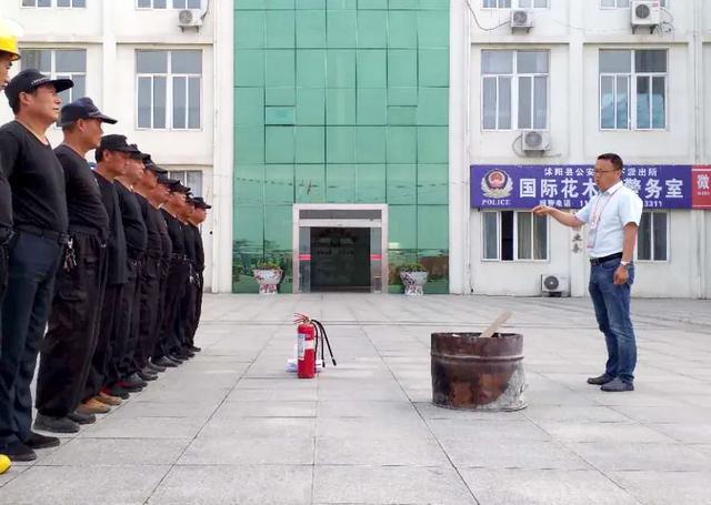 沭阳国际花木城展开“宁静出产月”消防练习训练