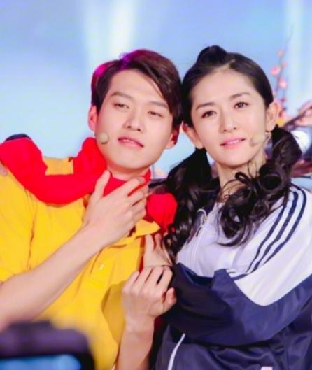 魏大勋31岁生日，师傅谢娜发祝福红包，看清金额