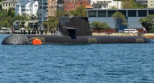 潜艇漏了不用愁！澳大利亚研发冷喷射修复技术，直接喷金属粉补漏