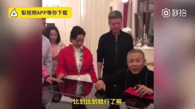 2018年，被冯小刚逼赤脚跳舞、陈道明爆粗口的女孩，如今怎样了？