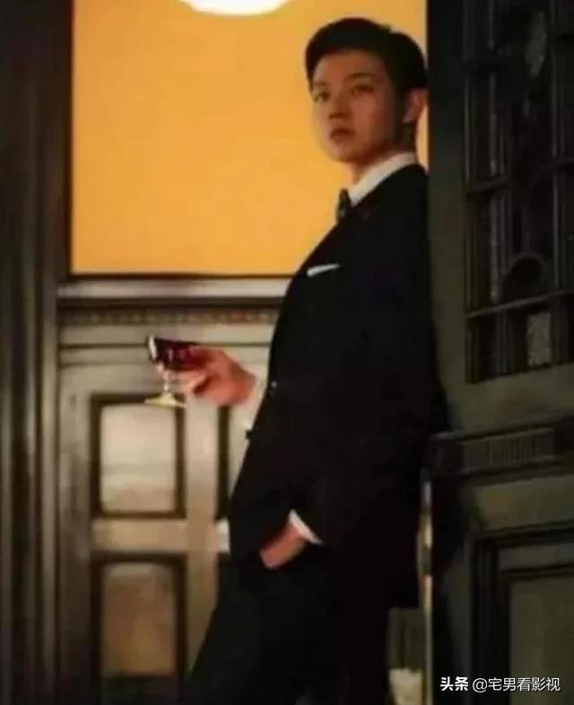 霍尊剪短发，尹正剪短发，陈浩南剪短发，看到