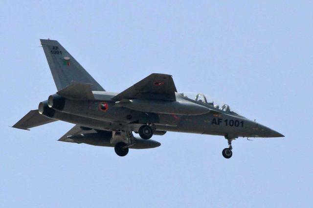 海山鹰首飞，山鹰凭什么竞争猎鹰？