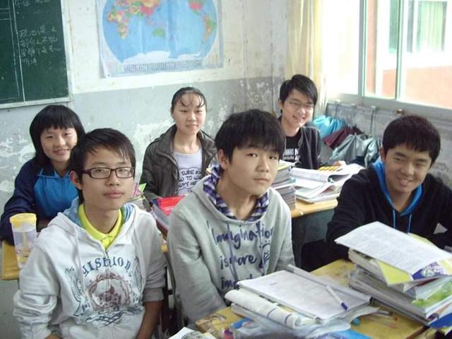 下课之后，“不愿意”走出教室的4种学生，第