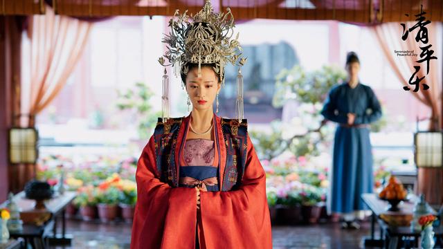 《清平乐》作天作地的张妼晗下线了，“国民表