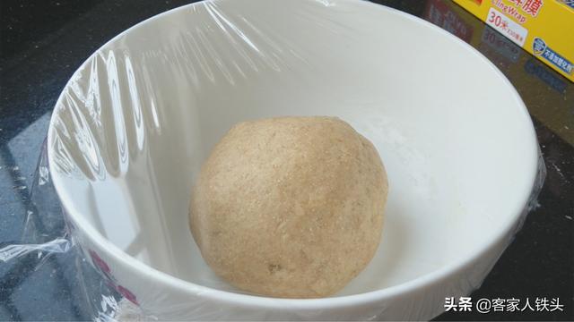 古法蒸面包做法，1碗面粉2个鸡蛋，配方简单蓬松拉丝，比买的还香