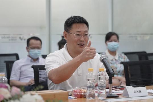 长沙副市长朱东铁率队参访万兴科技与吴太兵董事长座谈软件再出发