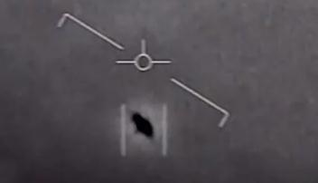 美军首公布UFO视频 执勤人员推测它或为无人机
