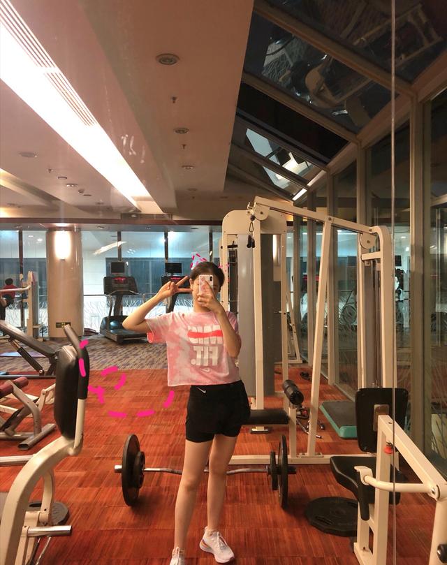 曾被嘲最胖女主，现瘦出蚂蚁腰：懂得坚持的人，会活得更精彩