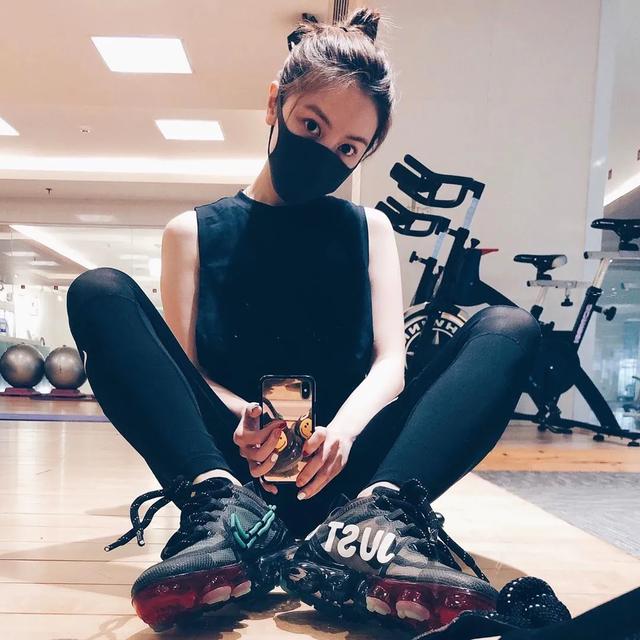 除了欧阳娜娜，这几位内娱 Sneaker girl 你知道吗？