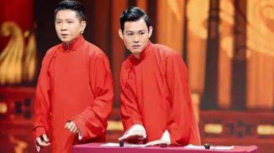 演员卢鑫妻子分娩，卢鑫产房说相声助产，网友：听着相声生了个娃