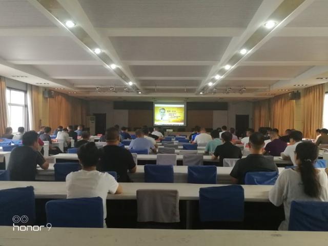 河北磁县：品国学经典建文明机关