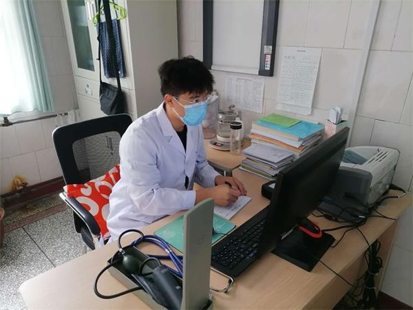 河南中医药大学针灸推拿学院志愿者——岂曰无衣？与子同袍