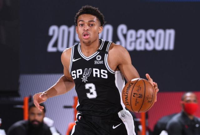 20歲菜鳥刷3大紀錄！波帥攤牌搶八，名記：交易小卡敲詐了暴龍？