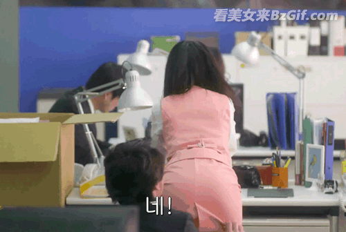 暴走Gif内涵美女动图第138弹:不是吧阿sir,这破路也能开车? 福利Gif-第20张