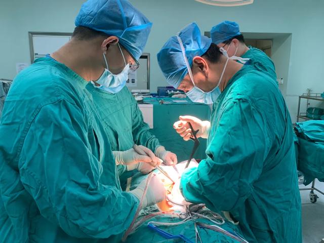 29 岁姑娘，骶骨所剩无几……