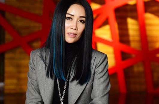 明星要求警车开道，让助理伺候，她曾动手打武