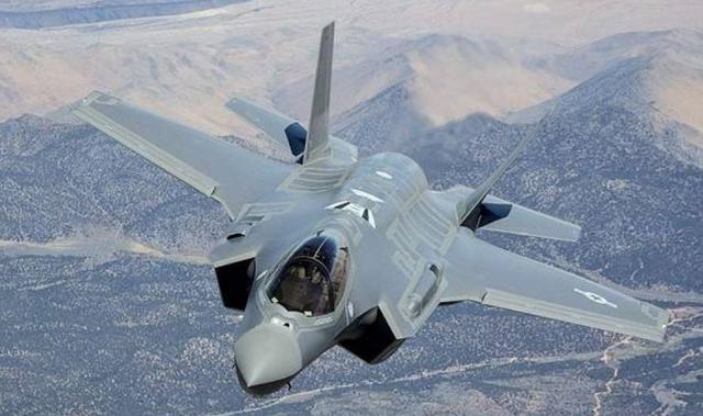 普京胆子真大！苏57迈出关键一步，连美国F35都不