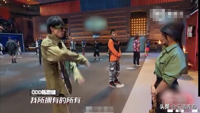 张靓颖让各位选手不要叫老师叫自己姐，充满人格魅力