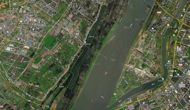 南京长江梅子洲过江通道：全长12公里，全面加密