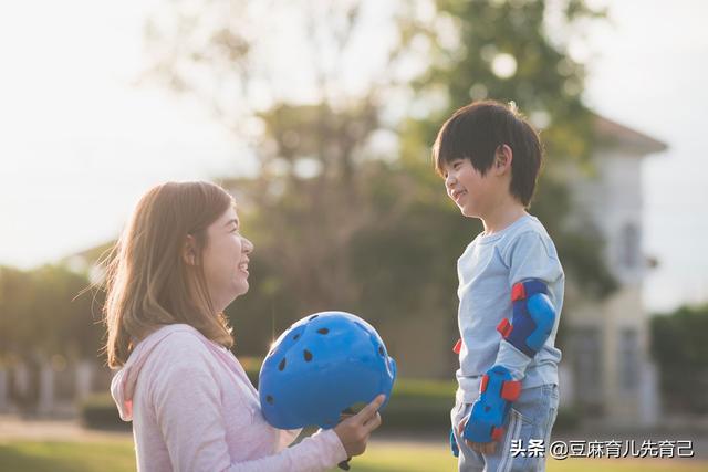 遇事总问父母，孩子缺乏自立性怎么办？需要“挫折教育”来帮忙