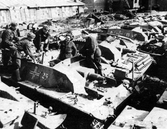 斯大林格勒战役后德军遗留下大量武器和战车，你认识几种