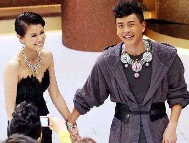 罗志祥两部手机都比不过黄宗泽，没有最渣只有