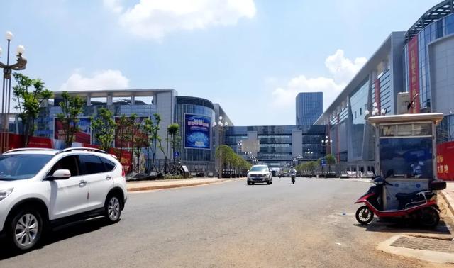 桃新大道快速路八月湖路至昌南大道段预计年底前通车