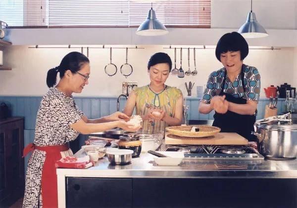 《海鸥食堂》与《慢生活》：理想国的禅意人生，浮躁社会一剂良药