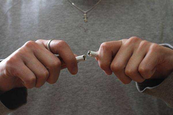 吸烟的人，若这3项测试，完成一个都费劲，是在提醒你该戒烟了