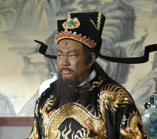 “包青天”的遗憾，一生娶3个老婆，传宗接代的却是1个丫环？