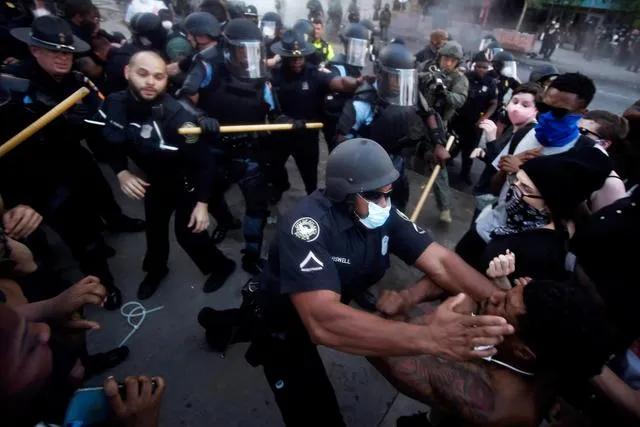 全美20城骚乱，五角大楼下令出动军警