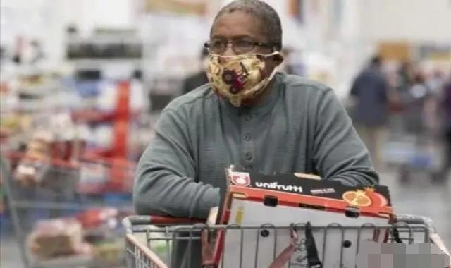 美国发出声明，中国14亿只口罩不要，但4000万亿