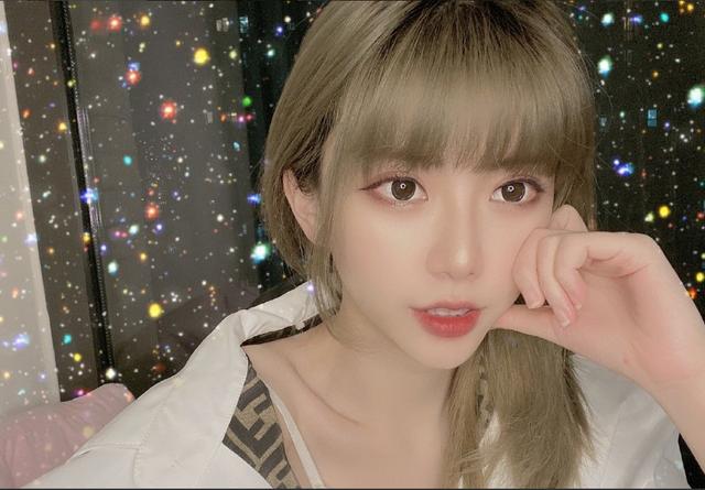 lol周淑怡谈乌兹退役泪崩拒绝出席uzi退役仪式原因让观众感慨