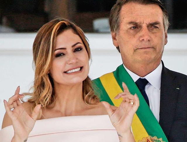 巴西第一夫人新冠病毒检测呈阳性，丈夫多次淡化病毒后也确诊