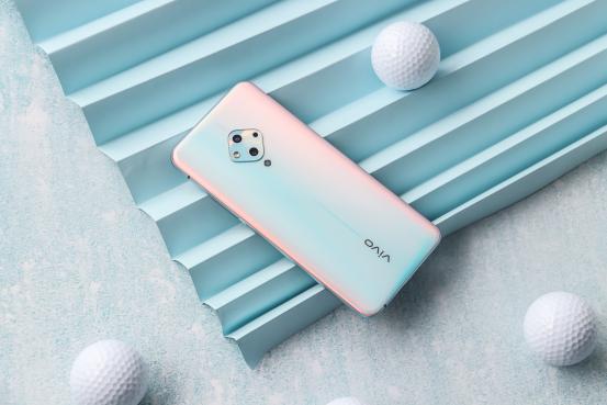 小紅書100+達人都推薦，vivo S5的5重超質感美顏到底有多好？