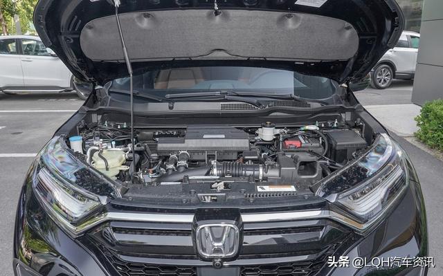 最适合家用的三款SUV，低至16.98万，RAV4、CR-V和奇骏怎么选？