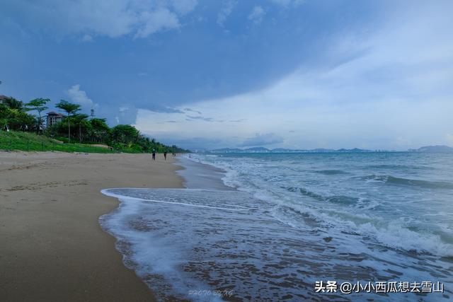 三亚婚纱摄影的热门取景地，视角极开阔，也是