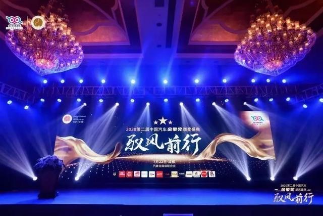 没买车的有福了，这款车凭实力斩获最佳智能紧凑型SUV，不到7万