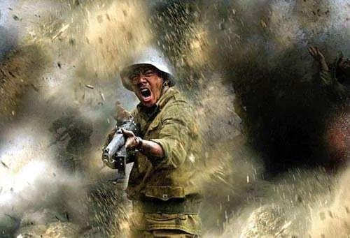 47歲的段奕宏常年健身，身材健碩有型，這肌肉什麼水平？