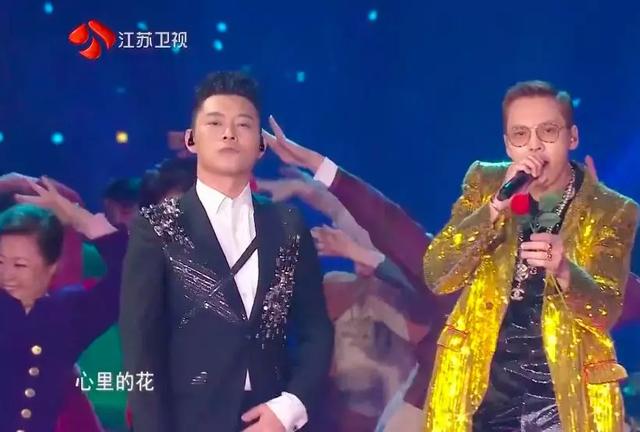 跨年晚会亮点很多，但杨幂版《野狼disco》是真辣眼…